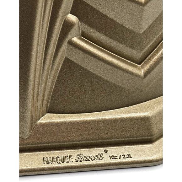 Marquee Bundt Cake Pan 10 Cups Geometric Non Stick Williams Sonoma Nordic Ware - Picture 9 of 12